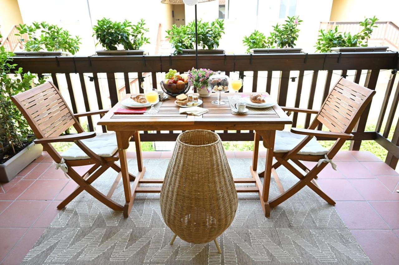 Aura Loving Home Con 4 Posti Letto, Cucina Completa, Terrazzo Ed Un Grande Parco Verde Serravalle d'Asti Luaran gambar