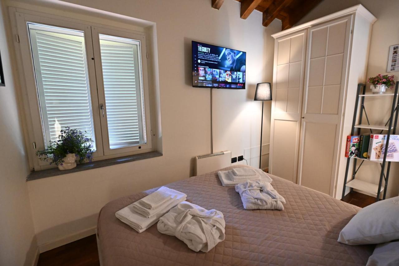 Aura Loving Home Con 4 Posti Letto, Cucina Completa, Terrazzo Ed Un Grande Parco Verde Serravalle d'Asti Luaran gambar