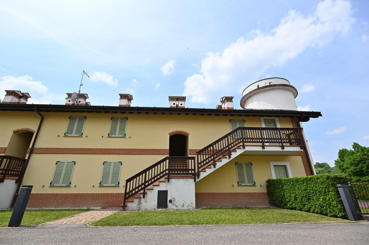 Aura Loving Home Con 4 Posti Letto, Cucina Completa, Terrazzo Ed Un Grande Parco Verde Serravalle d'Asti Luaran gambar