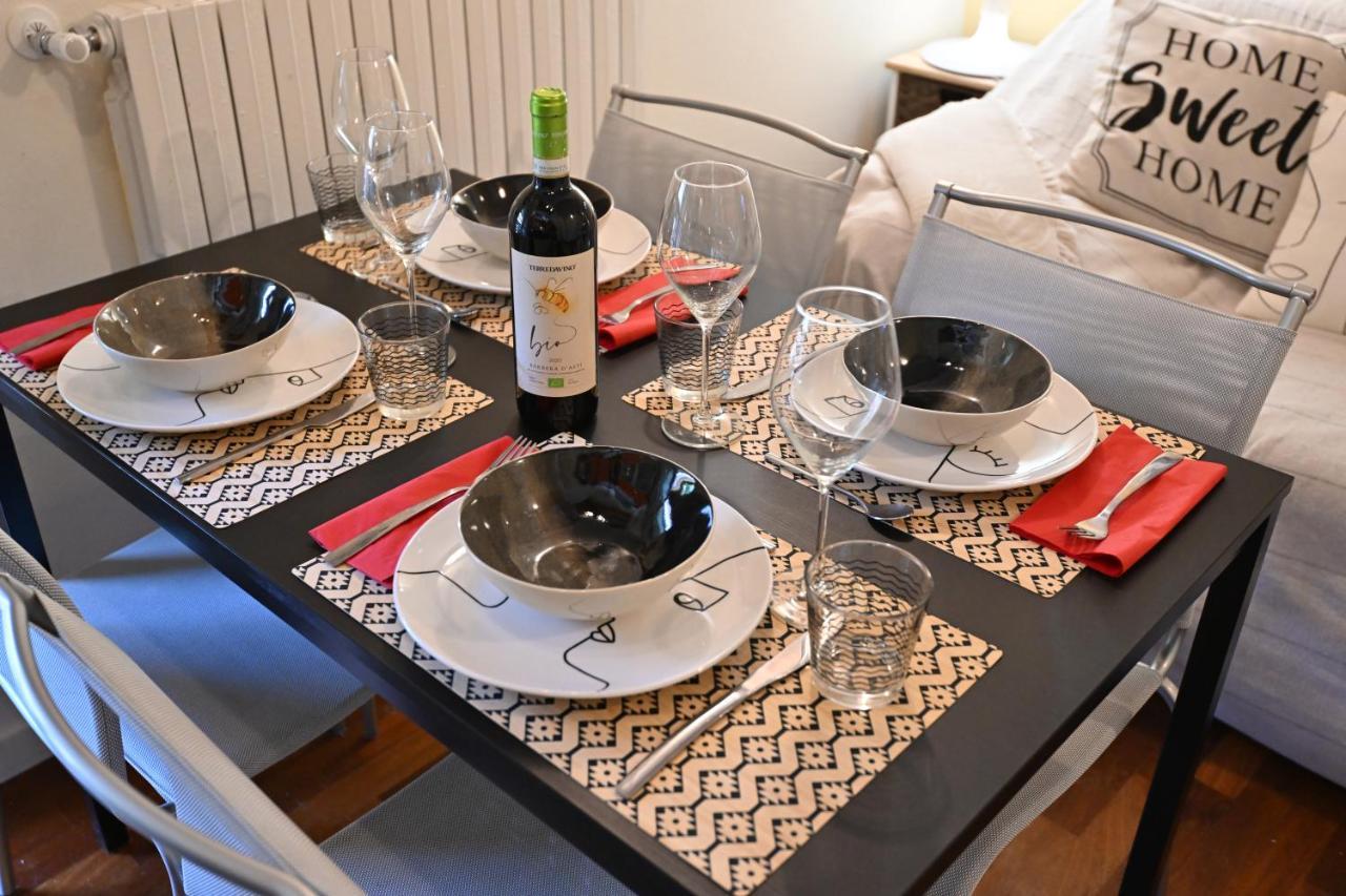 Aura Loving Home Con 4 Posti Letto, Cucina Completa, Terrazzo Ed Un Grande Parco Verde Serravalle d'Asti Luaran gambar