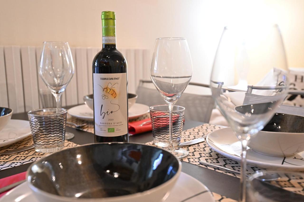 Aura Loving Home Con 4 Posti Letto, Cucina Completa, Terrazzo Ed Un Grande Parco Verde Serravalle d'Asti Luaran gambar